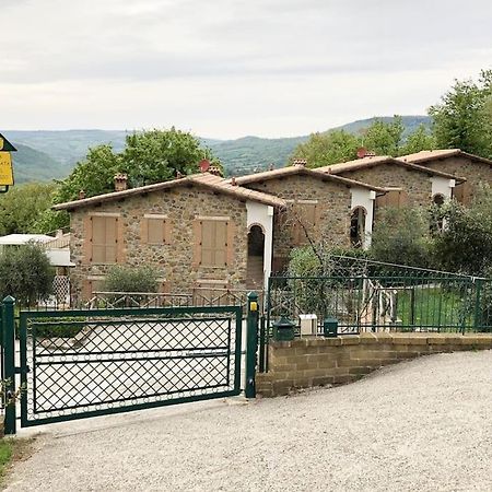 Il Poggio Da Leo Apartment Capanne Luaran gambar