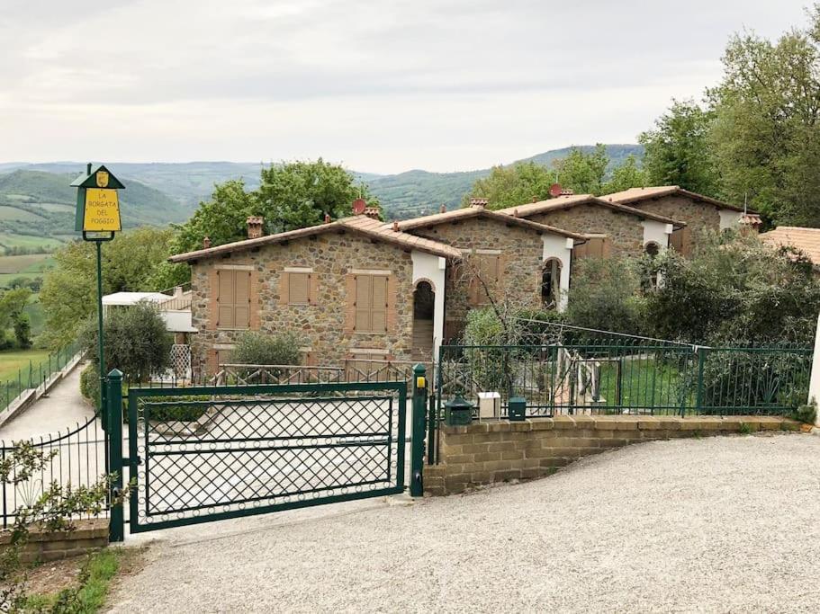 Il Poggio Da Leo Apartment Capanne Luaran gambar