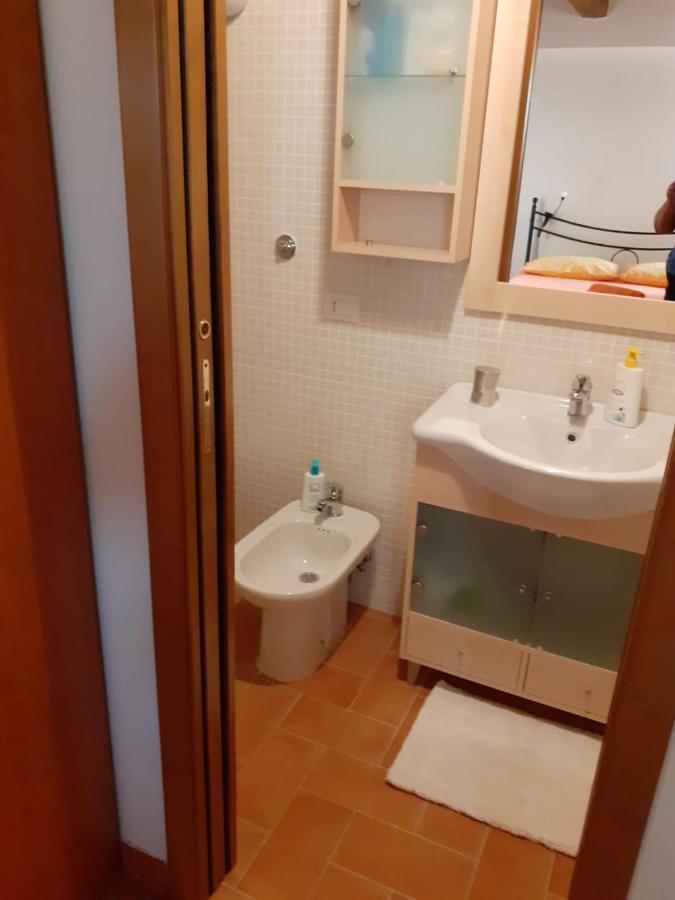 Il Poggio Da Leo Apartment Capanne Luaran gambar