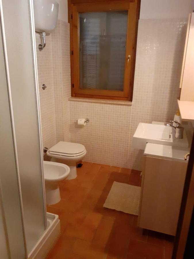 Il Poggio Da Leo Apartment Capanne Luaran gambar